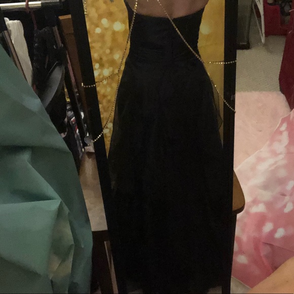 Gorgeous formal gown! - Picture 4 of 8